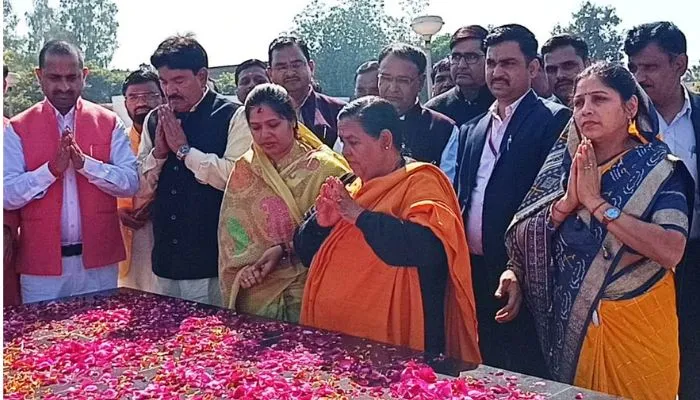 Hamirpur में पूर्व केंद्रीय मंत्री उमा भारती बोलीं- मर जाएंगे लेकिन रामायण का अपमान नहीं सहेंगे
