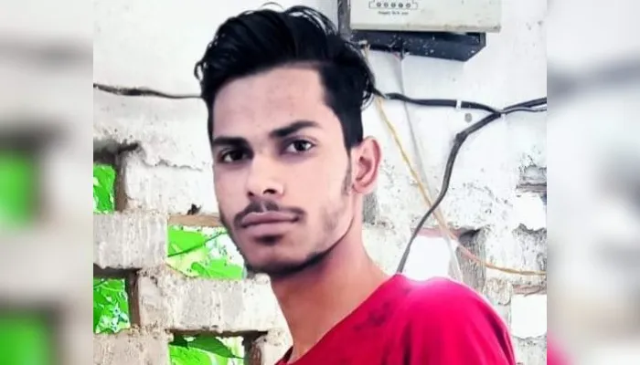 Unnao News : अग्निवीर बनने को लगाई दौड़, फिर अचानक गिरने से हो गई मौत, दंग रह गए लोग