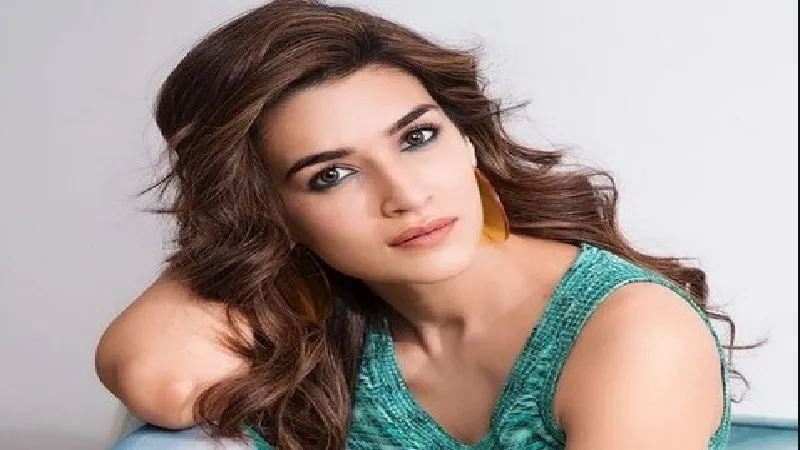अलग-अलग किरदार निभाना चाहती है Kriti Sanon