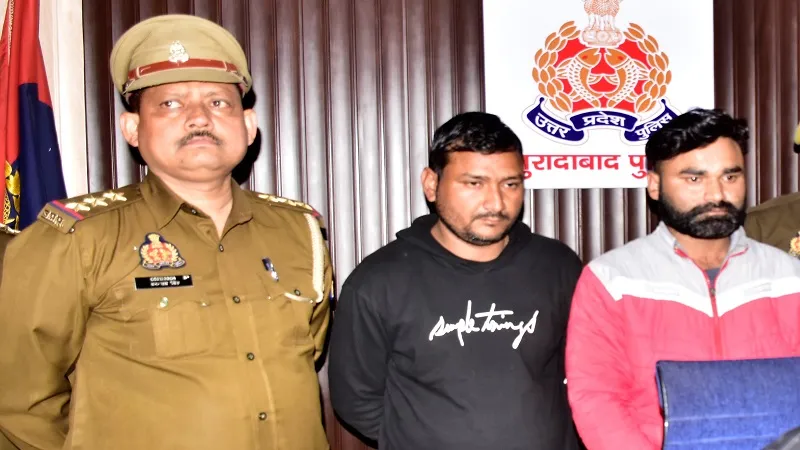 मुरादाबाद: फ्लिपकार्ट के दो डिलीवरी ब्वॉय चोरी के मोबाइल समेत गिरफ्तार