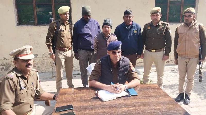 अमरोहा: सरकारी किताबों को रद्दी में बेचने के मामले में 3 आरोपी गिरफ्तार 