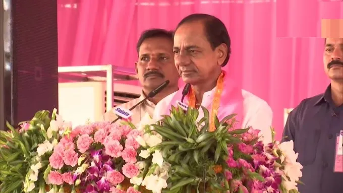 जब पर्याप्त जल उपलब्ध है, तो पानी को लेकर राज्यों के बीच ‘युद्ध’ को क्यों बढ़ावा दिया जा रहा : CM केसीआर 