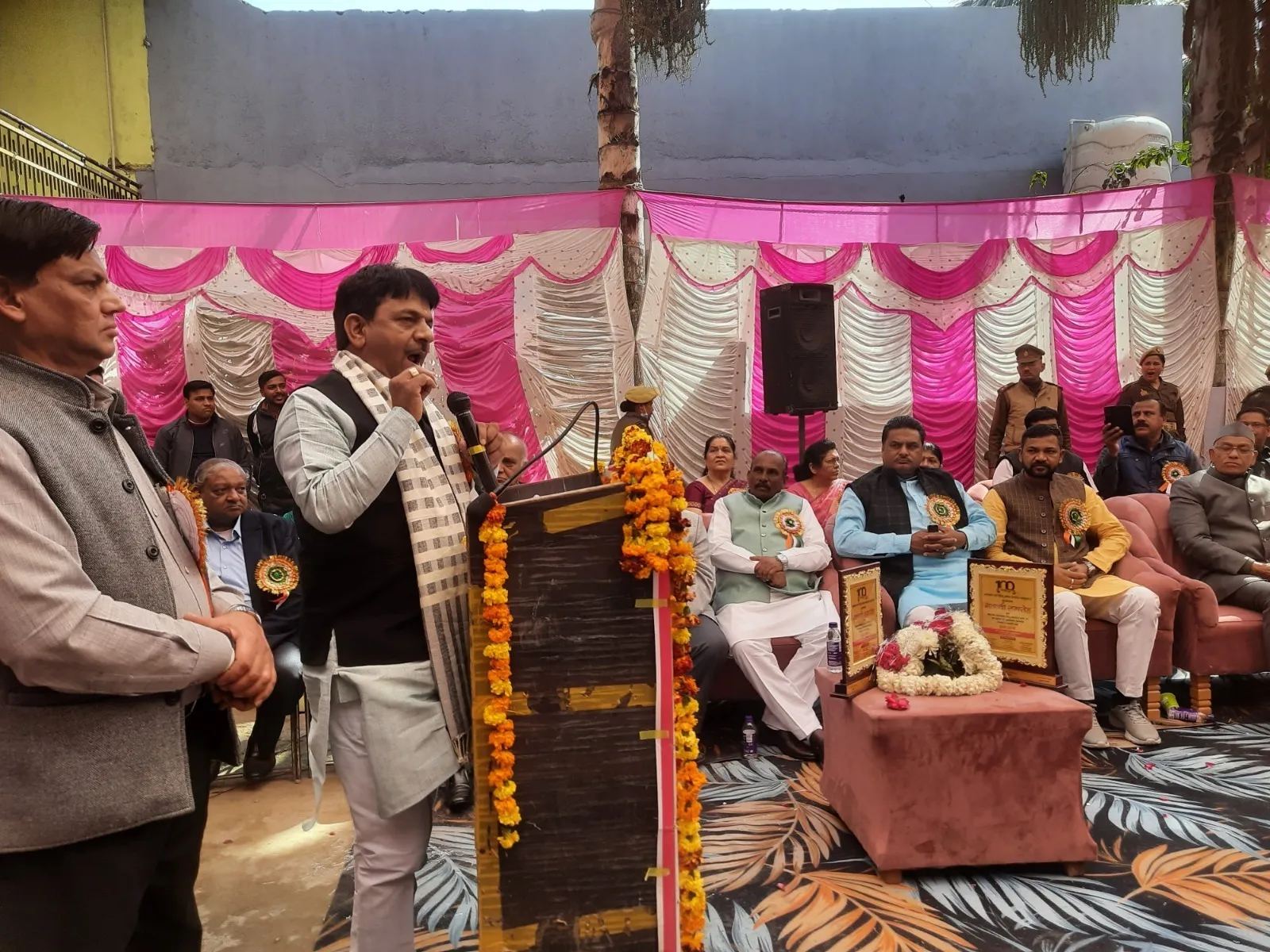 मुरादाबाद: शताब्दी समरोह में पहुंचे कपिल देव, बोले- मेहनत और लगन से लक्ष्य हासिल करें विद्यार्थी