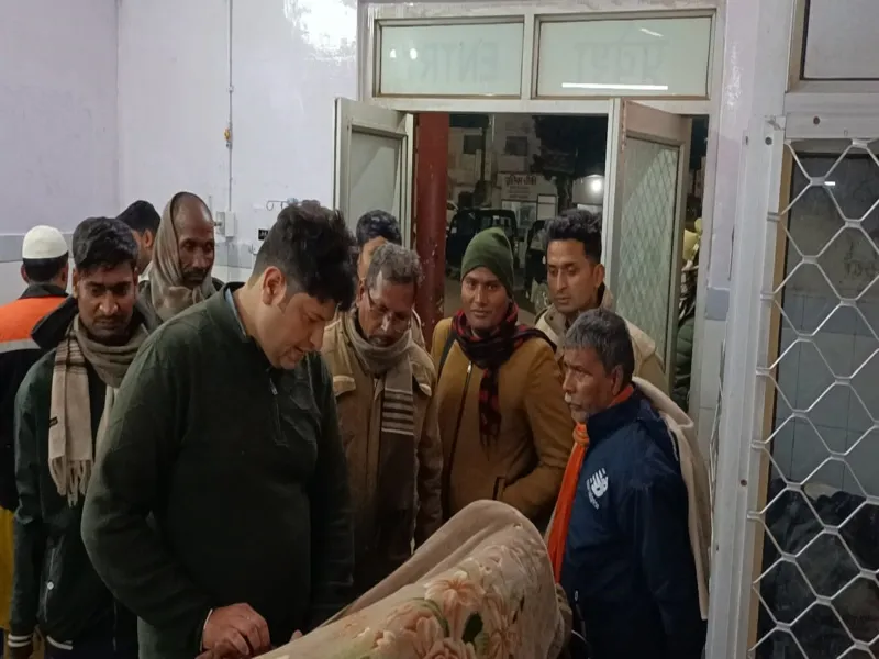 बहराइच: गन्ना लेकर जा रहे ट्रैक्टर ट्राली में ट्रक ने मारी टक्कर, चालक की मौत