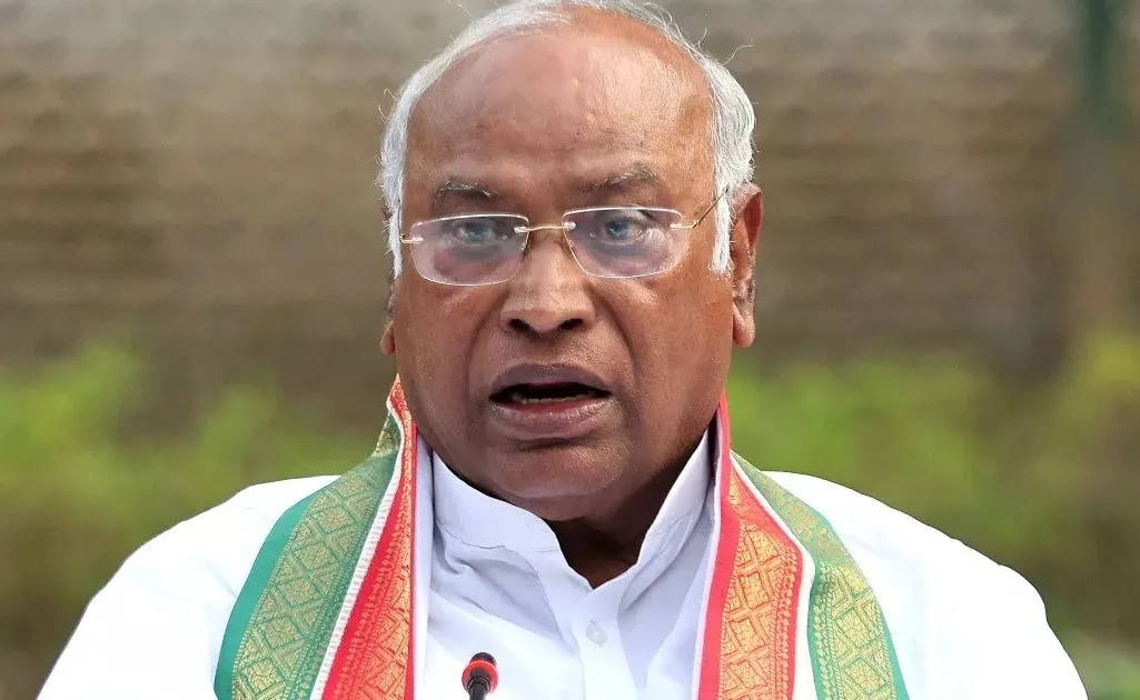 कार्यवाही से अपने संबोधन के कुछ हिस्से हटाए जाने पर रास में खड़गे ने जताई आपत्ति 