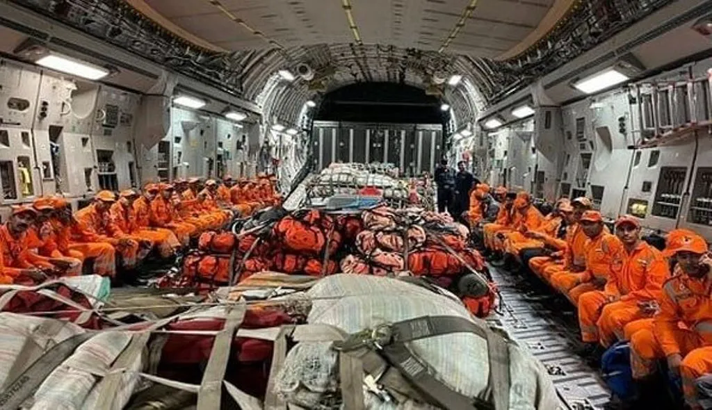 NDRF के 101 कर्मी राहत और बचाव कार्यों के लिए भूकंप प्रभावित तुर्किये रवाना 