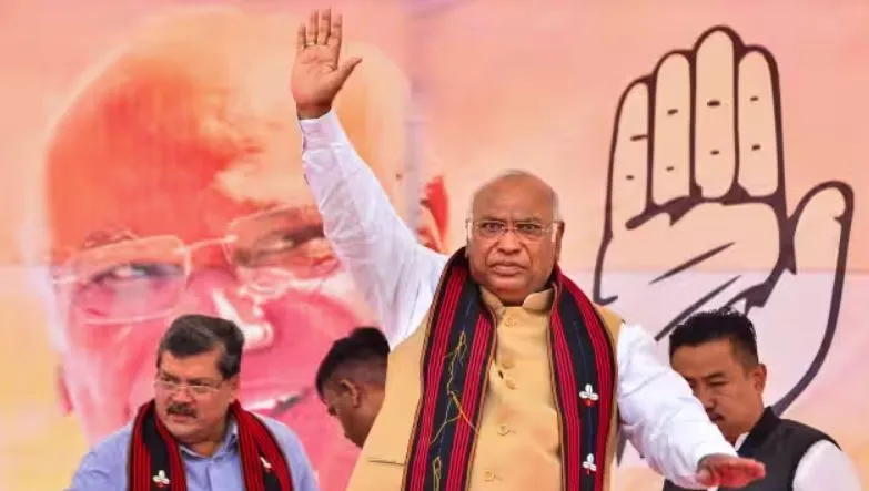 कांग्रेस संचालन समिति ने सदस्यों के चुनाव का अधिकार दिया पार्टी अध्यक्ष को