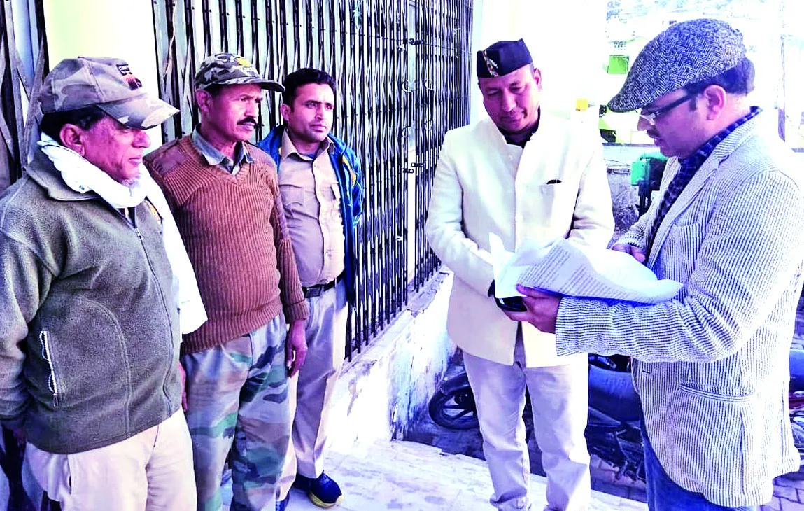 रामनगरः जिस कार्बेट की वजह से झांकी को देश में मिला पहला स्थान उन्हीं दैनिक श्रमिकों को वेतन के लाले