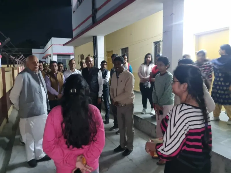  अयोध्या : मंत्री ने कृषि विश्वविद्यालय का दौरा कर देखी व्यवस्थाएं  