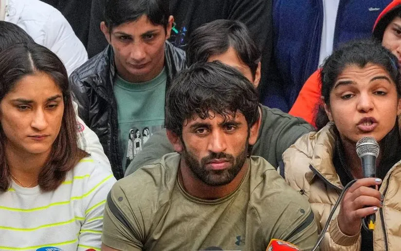 भारतीय कुश्ती महासंघ आरोप जांच, निगरानी समिति का कार्यकाल दो हफ्ते के लिए बढ़ा