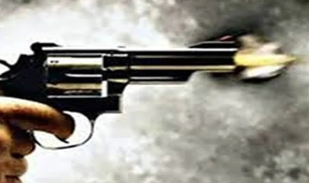 बरेली: सपा नेता लकी शाह को अज्ञात बदमाशों ने मारी गोली, अस्पताल में भर्ती