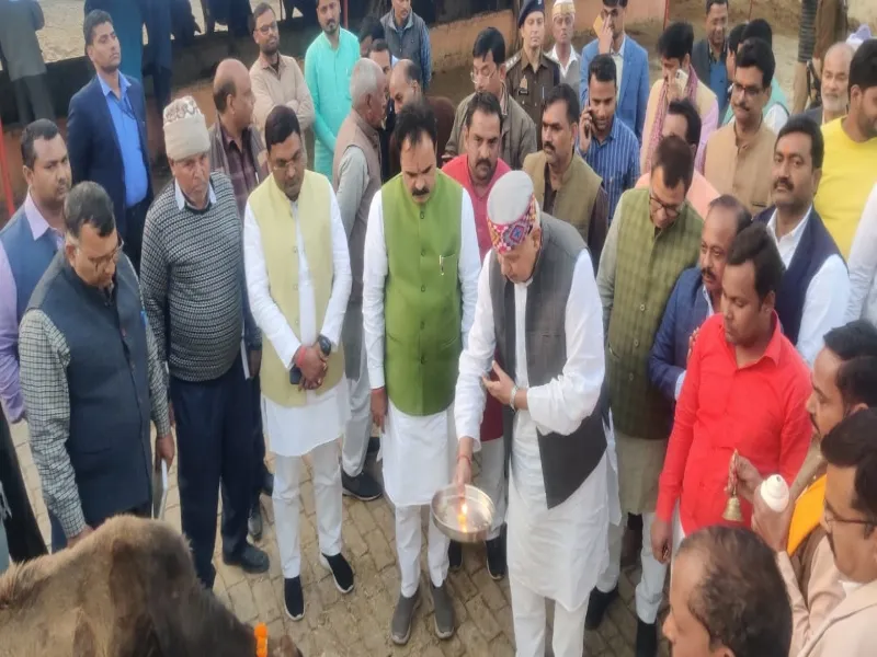 अयोध्या पहुंचे कृषि मंत्री, बोले- प्रधानमंत्री ने बढ़ाया देश का मान 