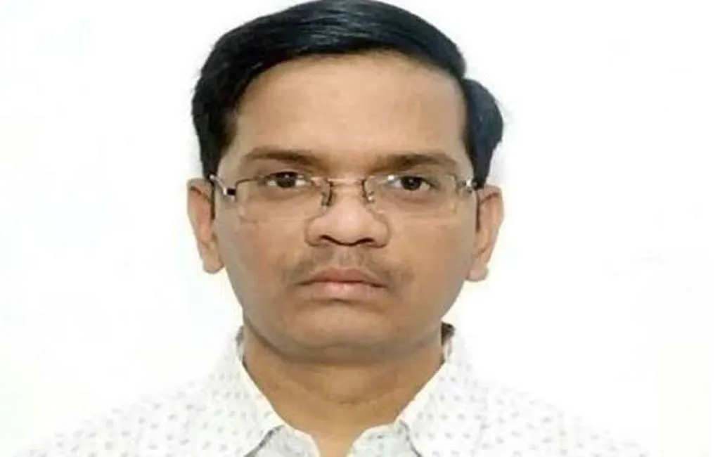 कोर्ट की अवमानना के आरोप में घिरे पीलीभीत डीएम और प्रोबेशन अधिकारी