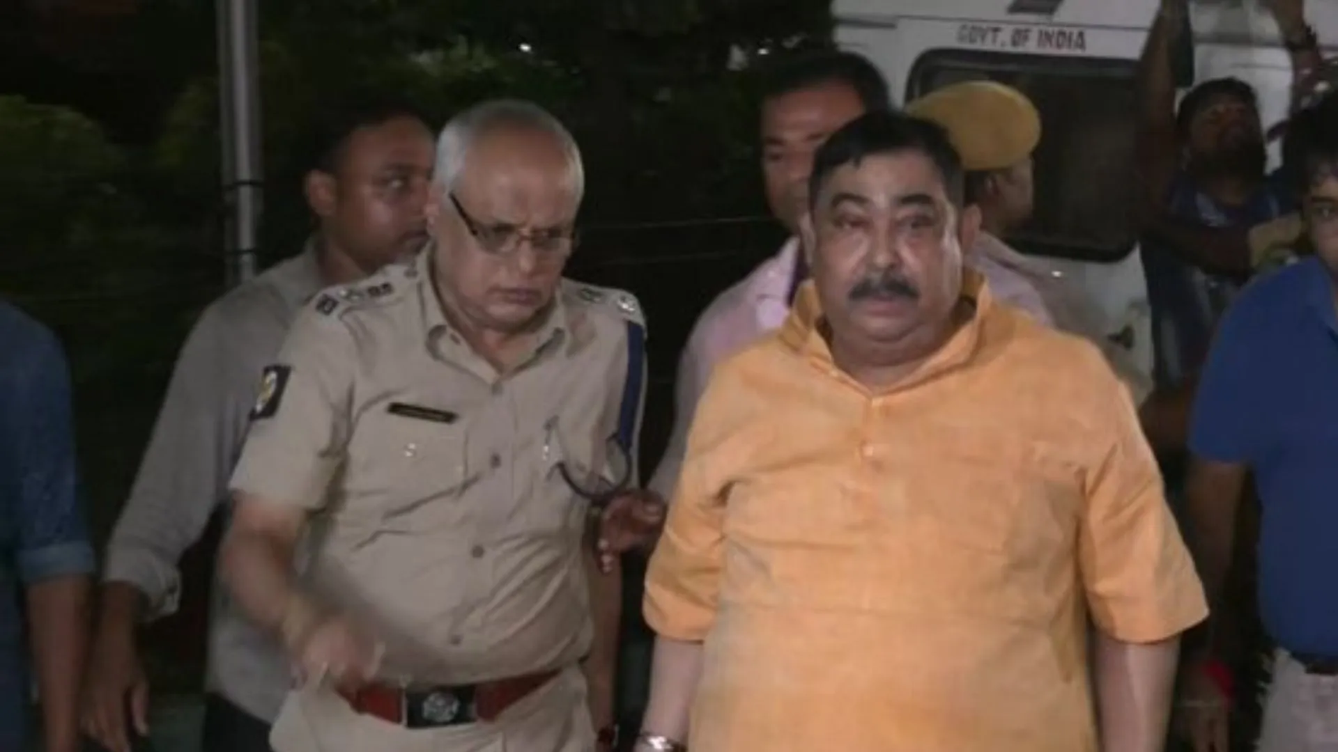 मवेशी तस्करी केस : CBI कोर्ट ने TMC नेता अनुब्रत मंडल को 14 दिनों की न्यायिक हिरासत में भेजा