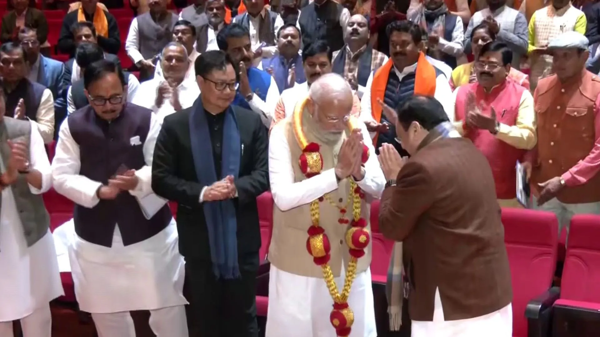 हमारी सरकार ने हर बजट में गरीबों के हित को प्राथमिकता दी : PM Modi
