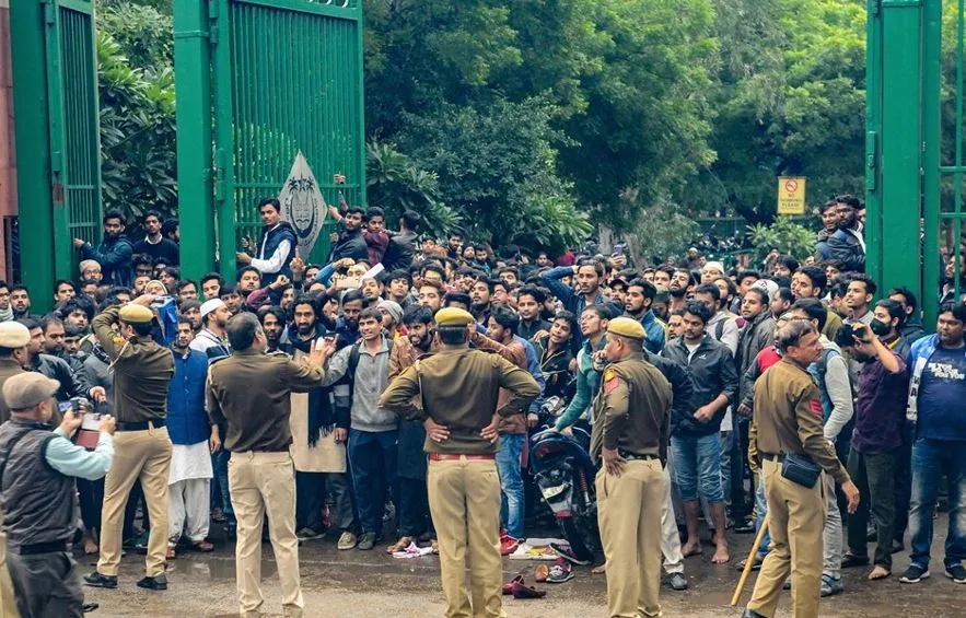 जज ने जामिया हिंसा मामले की सुनवाई से खुद को किया अलग, ‘निजी कारणों’ का दिया हवाला 