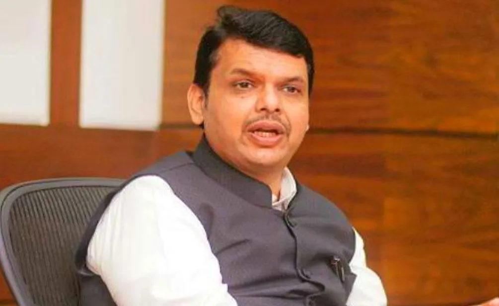 महाराष्ट्र के शिरडी हवाईअड्डे को मिला रात में लैंडिंग का लाइसेंस: फडणवीस 