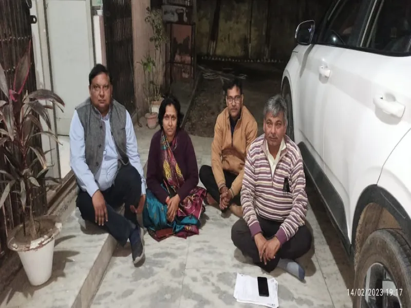 लखनऊ : उच्च शिक्षा अधिकारी कार्यालय में लुआक्टा का धरना