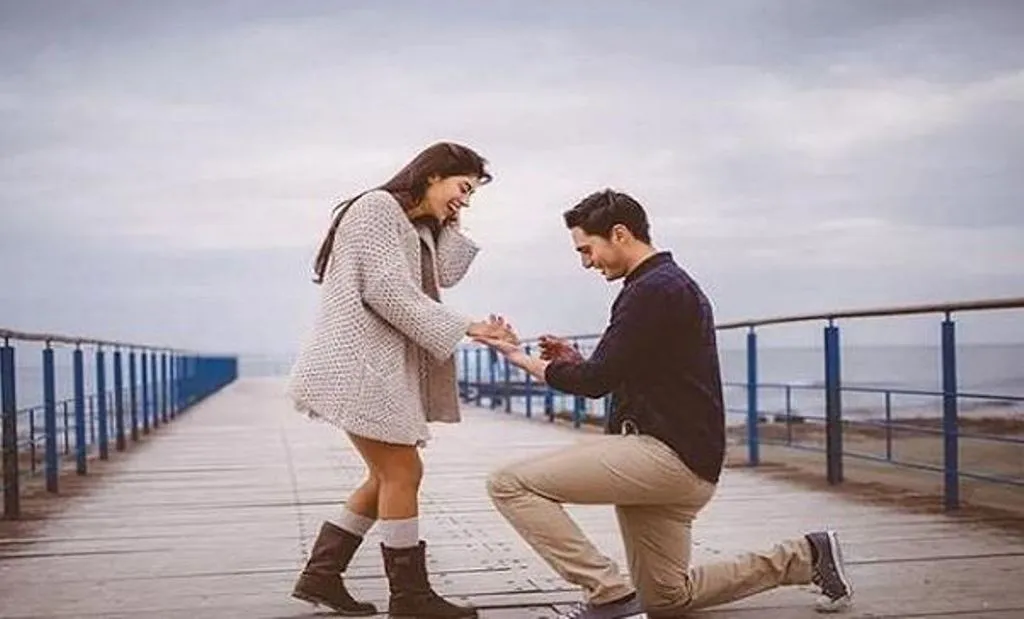 Propose Day 2023: इन खास जगहों पर जाकर करें इजहार-ए-मुहब्बत, आपका क्रश 'हां' करे बिना नहीं रह पाएगा