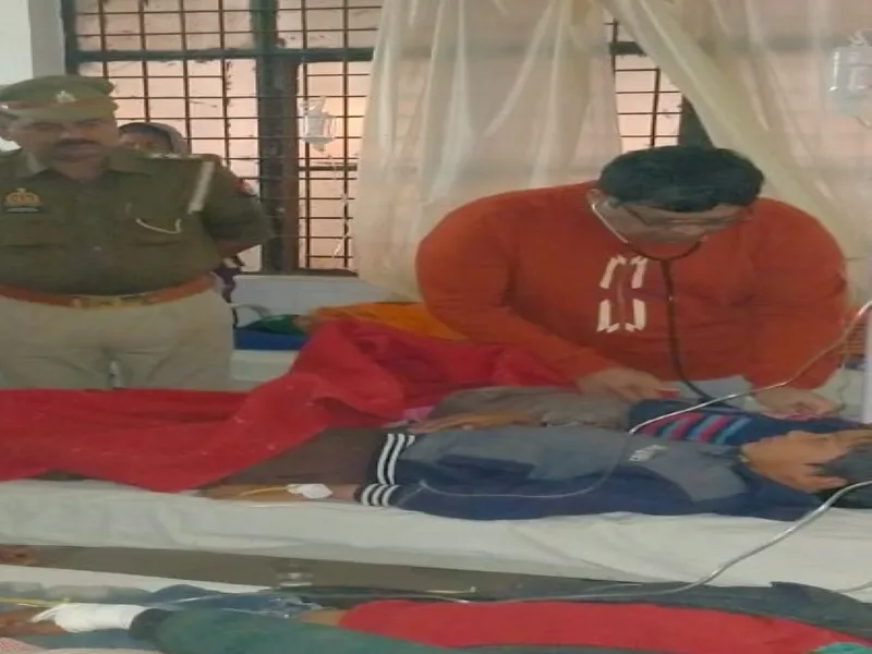 मिर्जापुर : जेट्रोफा का फल खाने से दर्जनों बच्चों की बिगड़ी हालत, अस्पताल में भर्ती