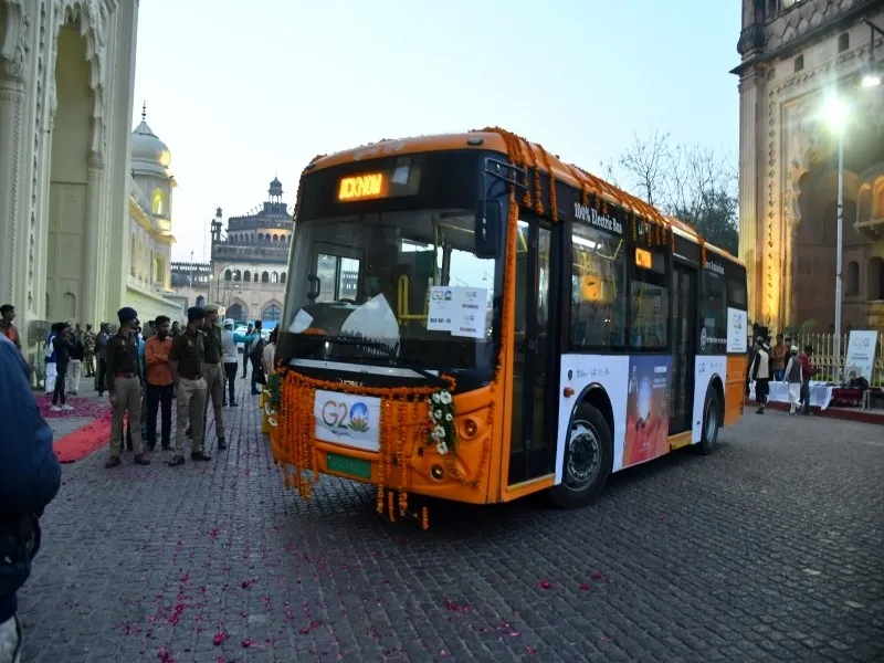 लखनऊ की सुंदरता के कायल हुए विदेशी मेहमान 