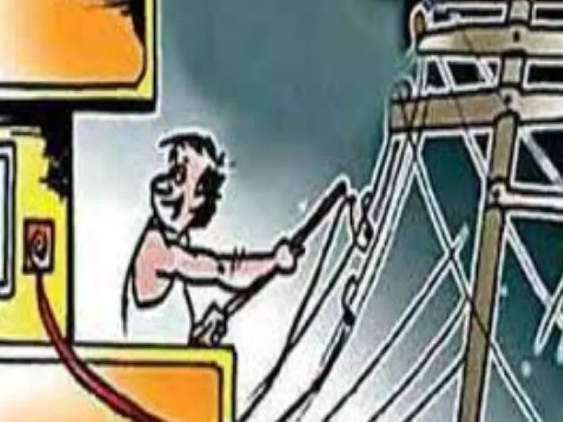 रुद्रपुर: विजिलेंस और विद्युत विभाग ने मारा फुलसुंगा गांव में छापा