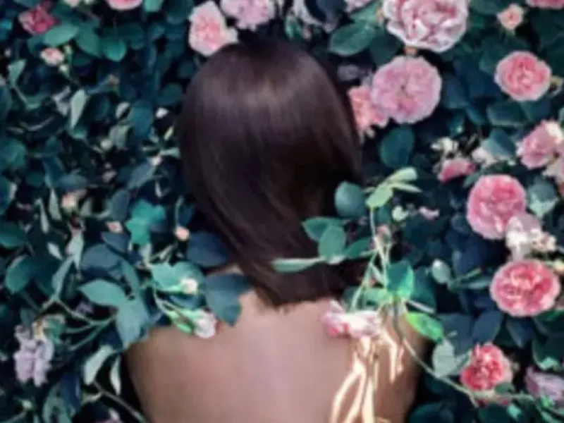 बिना कपड़ों के रहना पसंद करती हैं यहां की महिलायें, यह देखने खिंचे चले आते हैं विश्वभर के Tourist