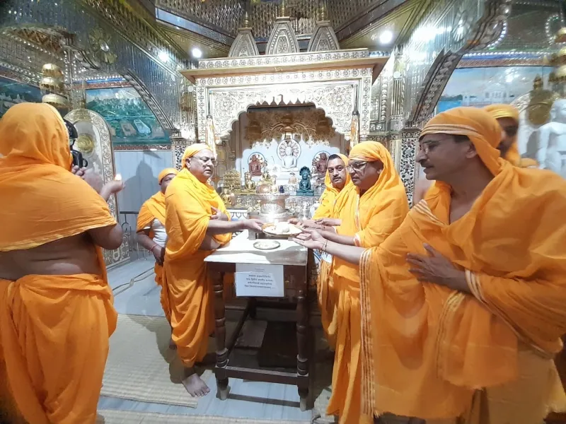 लखनऊ : धूमधाम से मना जैन धर्म के आठवें तीर्थंकर चन्द्रप्रभु का मोक्ष कल्याणक