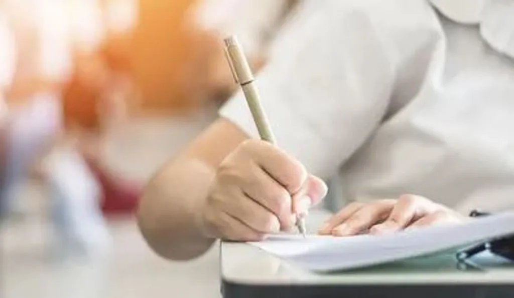 बरेली: 418 में से सिर्फ 195 स्कूलों ने ही परिचय पत्रों पर किए प्रतिहस्ताक्षर