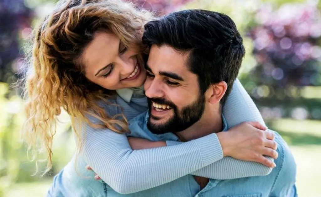 आपका रिश्ता सही दिशा में है या नहीं और कितना है मजबूत? इस बात का पता लगाने के लिए इन तरीकों को अपनाएं