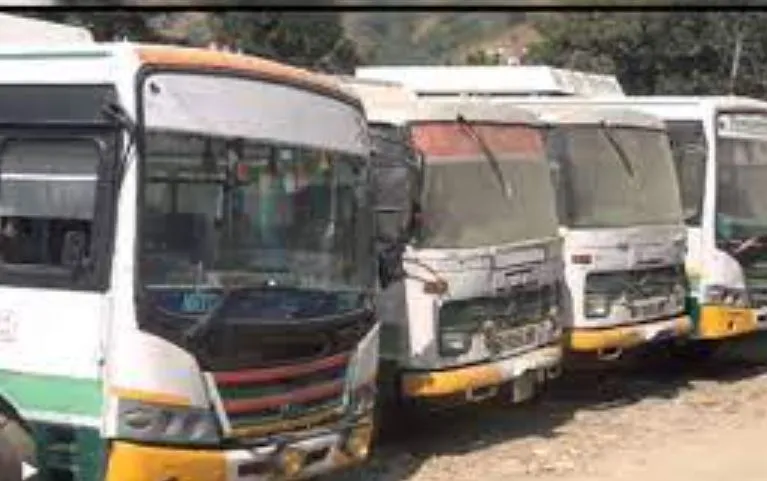 बरेली: उम्र पूरी कर चुकीं 29 बसें कहां चल रहीं, अफसरों को नहीं पता