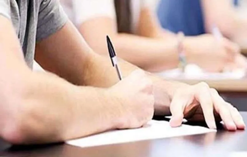 बरेली: नकलचियों पर रहेगी खास नजर, बांटे गए 2 सुपर, 6 जोन और 17 सेक्टरों में परीक्षा केंद्र