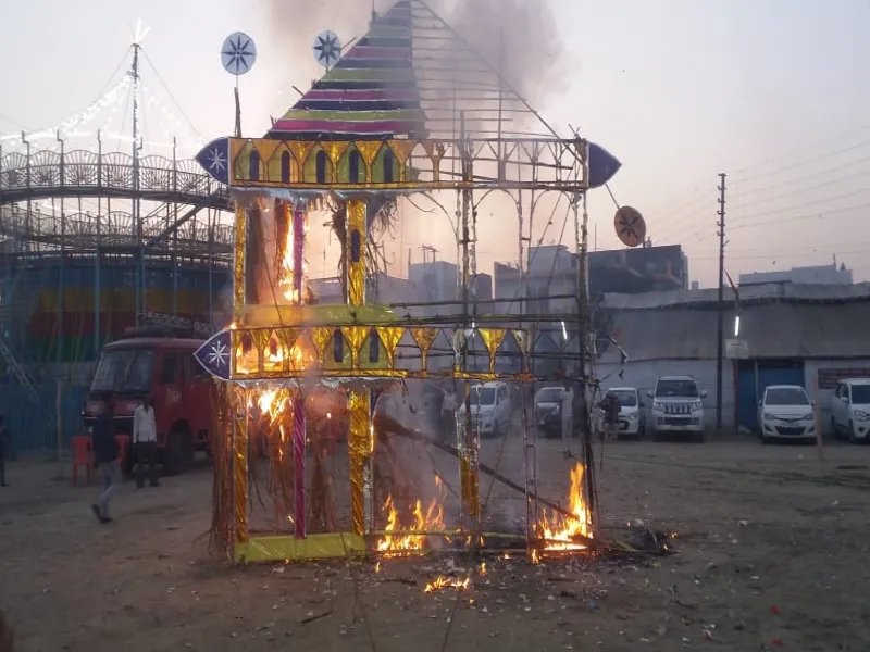 हरदोई : धू-धू कर जल उठी सोने की लंका   