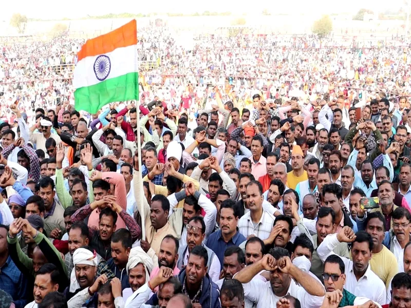 शिक्षामित्रों के हित मे सकारात्मक कदम उठायेगी सरकार : कौशल किशोर