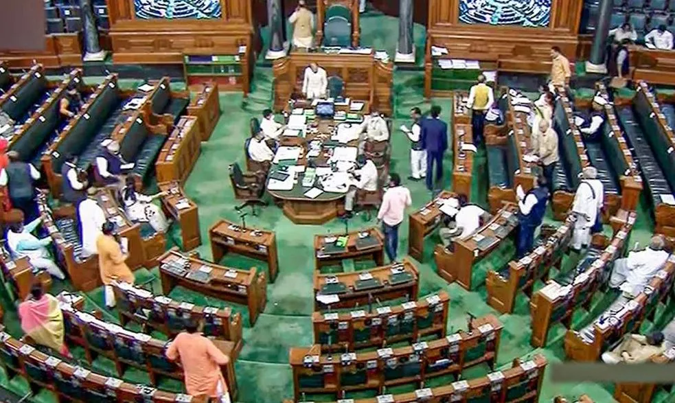 BJP सांसद ने रानी पद्मावती के ‘जौहर’ का लोस में किया उल्लेख, विपक्ष ने किया विरोध 