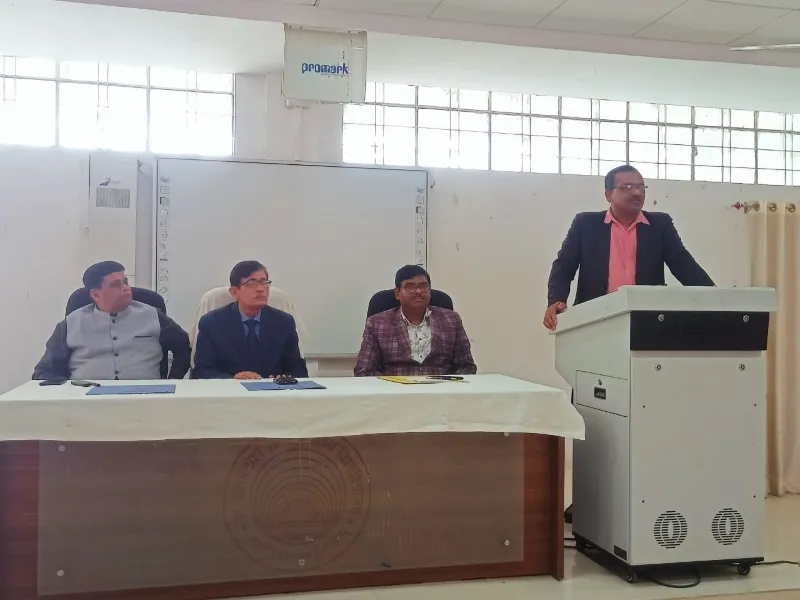 पं. दीनदयाल के बताये मार्ग से विश्वगुरू बनेगा भारत : प्रो.आशुतोष