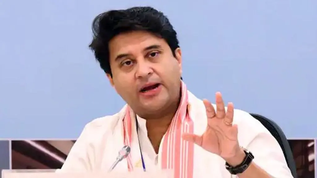 बाला साहेब ठाकरे की विरासत की जिम्मेदारी पूरी तरह एकनाथ शिंदे निभा रहे हैं: सिंधिया 