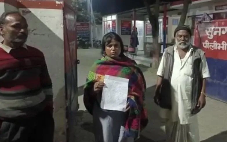 पीलीभीत: झगड़े के बाद पुलिस के सामने फोड़ लिया सिर, जमकर मारपीट