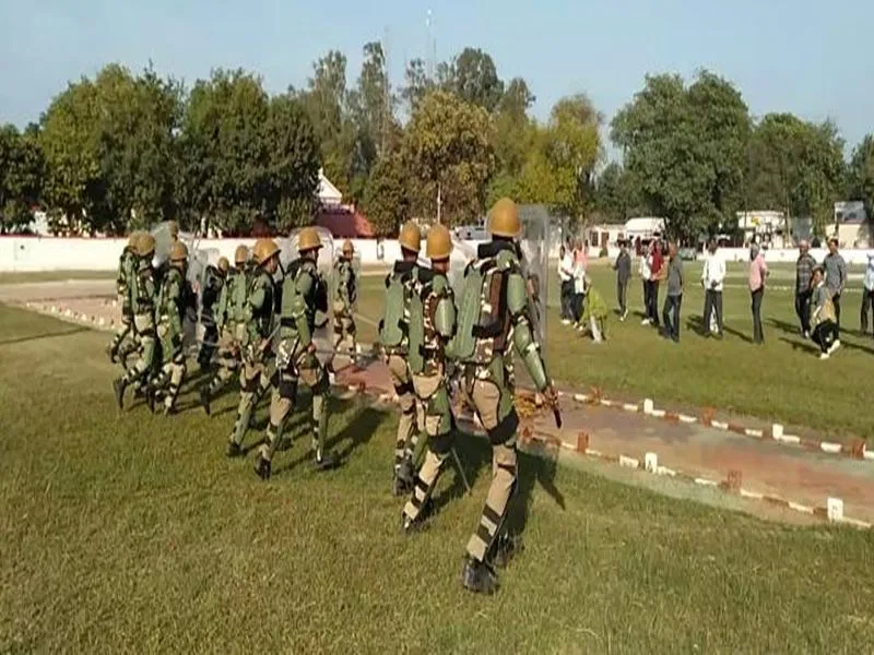 हरदोई: त्योहारों को देखते हुए बलवा ड्रिल का हुआ प्रदर्शन
