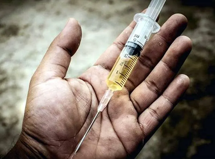 किच्छा: नशीले इंजेक्शनों के साथ तस्कर गिरफ्तार 
