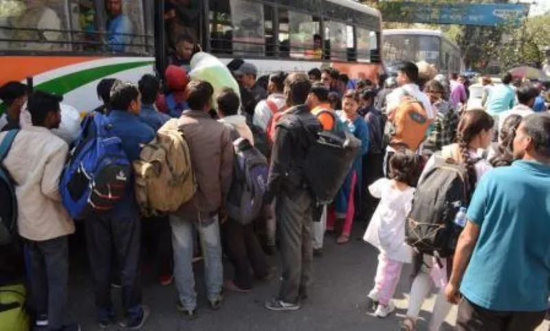 हल्द्वानी: नैनीताल, बरेली व मुरादाबाद के लिए यात्रियों की भारी भीड़