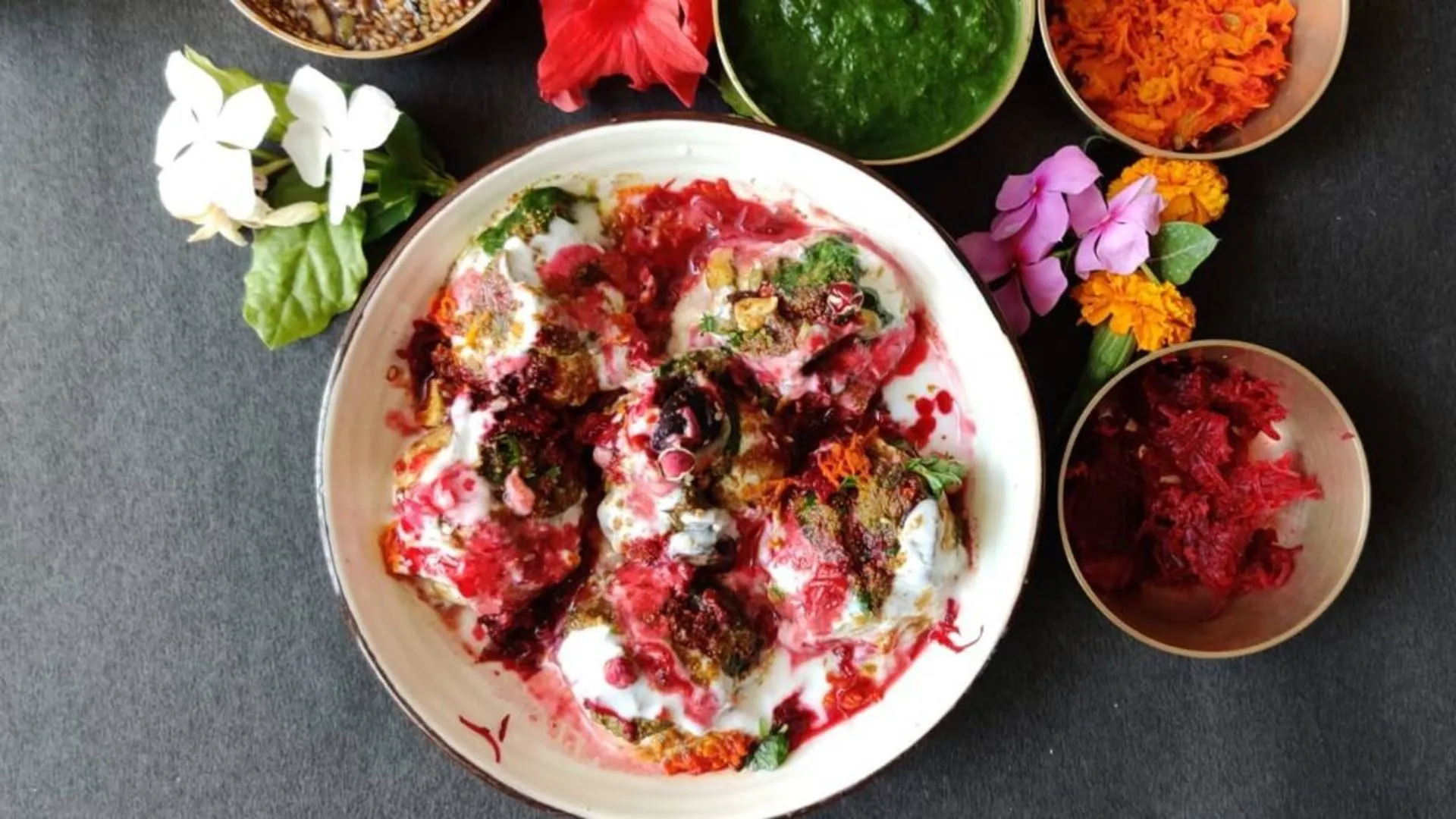 Cooking Hacks : होली पर रेस्टोरेंट स्टाइल में बनाएं टेस्टी दही भल्ले, जानिए बनाने की आसान रेसिपी