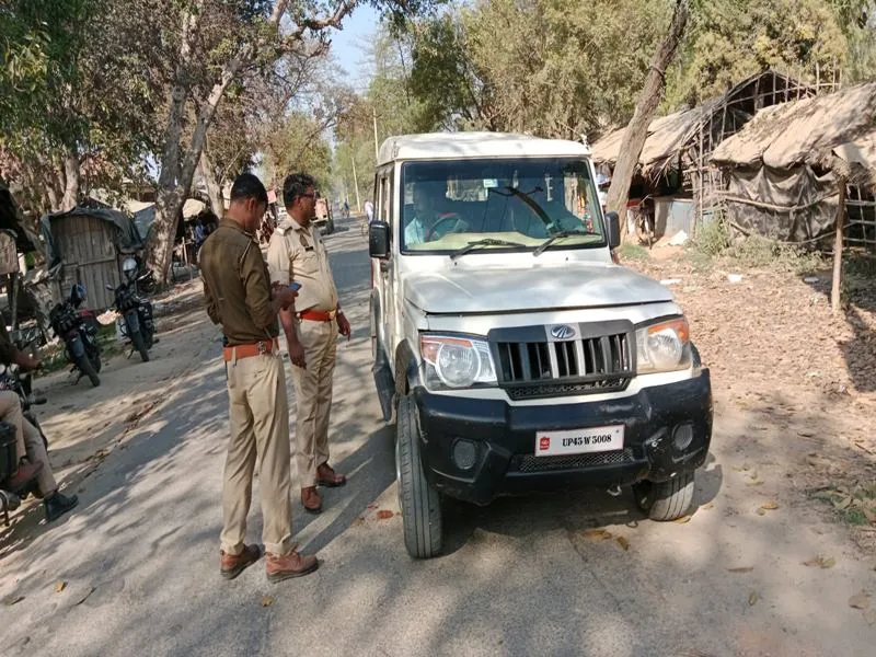 अयोध्या: विशेष चौकसी की रणनीति पर काम कर रहा पुलिस-प्रशासन, सोशल मीडिया प्लेटफार्म की हो रही निगरानी