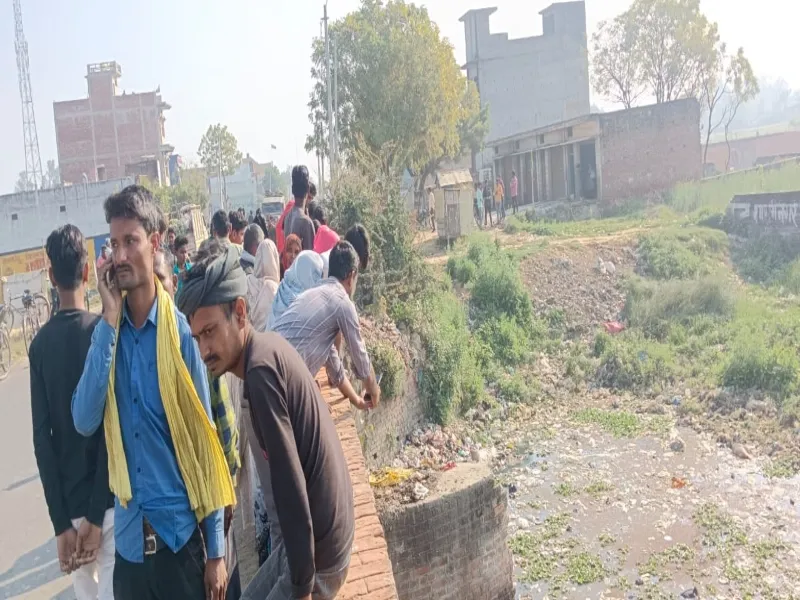 ममता शर्मसार: गोंडा में नदी में उतराता मिला नवजात का शव, जांच शुरू 