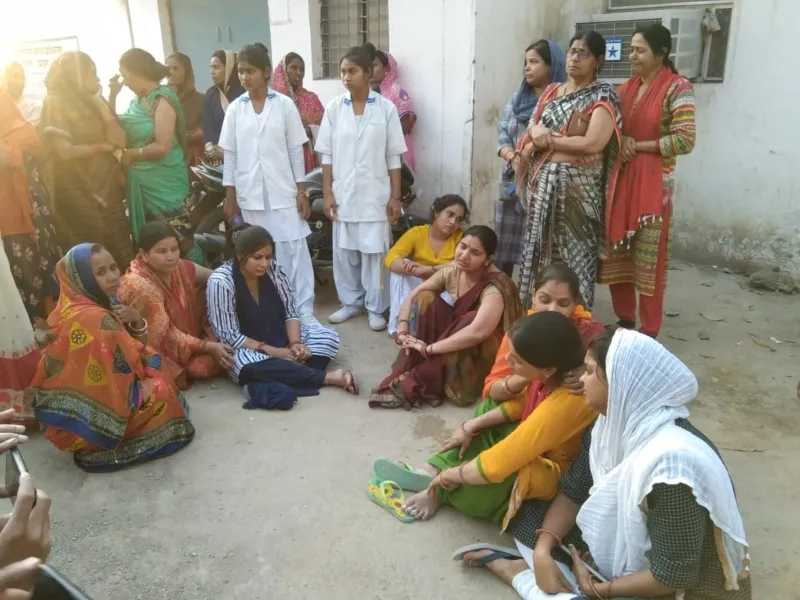 Hardoi Crime News : अधिवक्ता और प्रधान के भतीजे पर किया पेंचकस और बांके से हमला, दिनदहाड़े हुई हत्या से इलाके में दहशत 