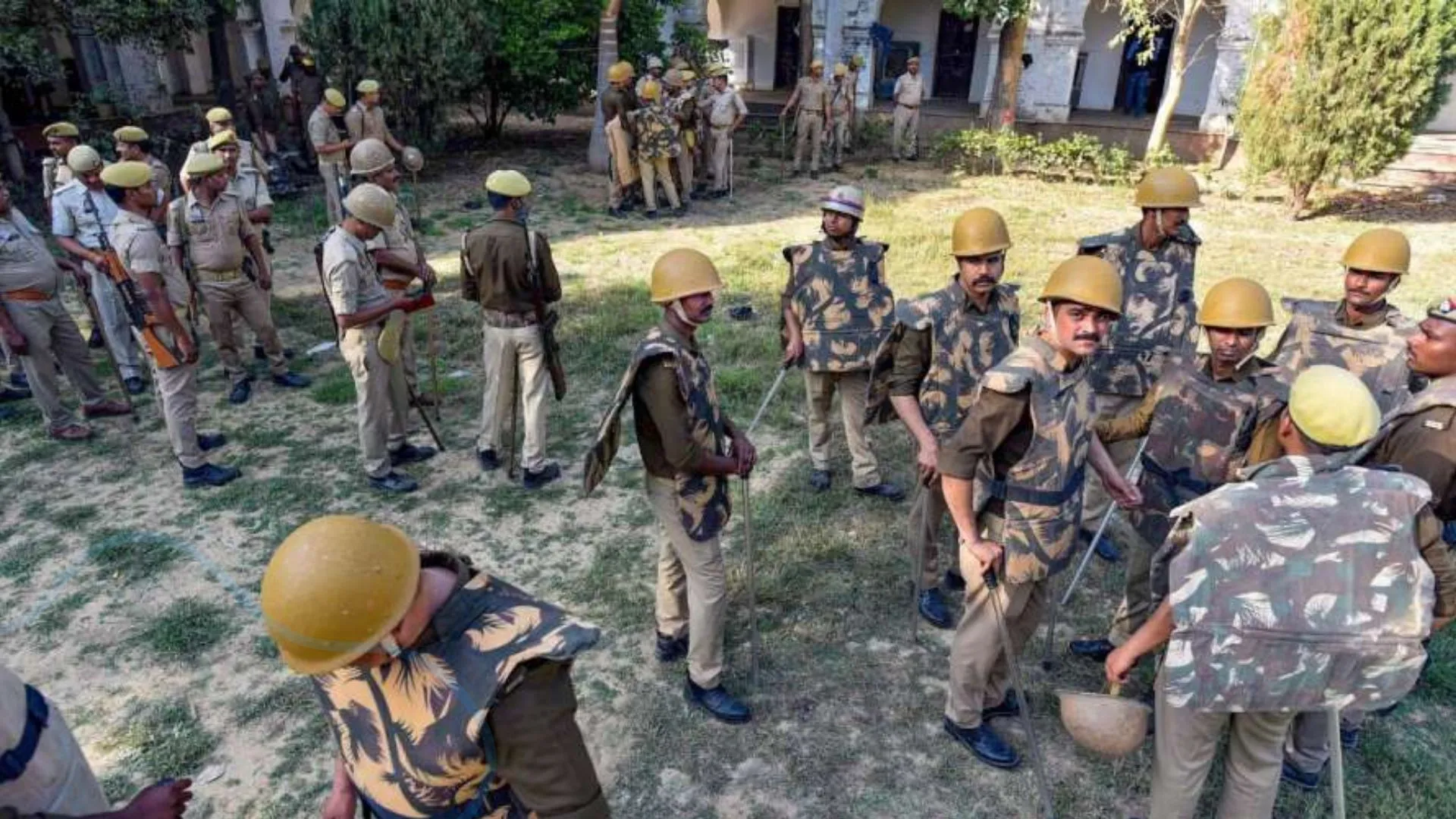 Umesh Pal Murder : नेपाल में अतीक अहमद के बेटे असद को पनाह देने वाले कय्यूम अंसारी को UP STF ने पकड़ा