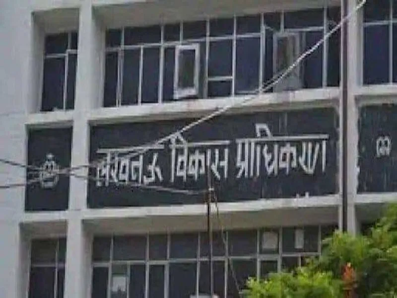 Lucknow News: LDA ने जोन-2 में चलाया विशेष अभियान, सील किए चार अवैध भवन