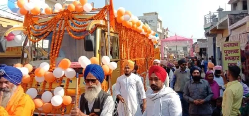 गुरु ग्रंथ साहिब को प्रदर्शन स्थल पर ले जाने का मामला: समिति ने रिपोर्ट सौंपी 