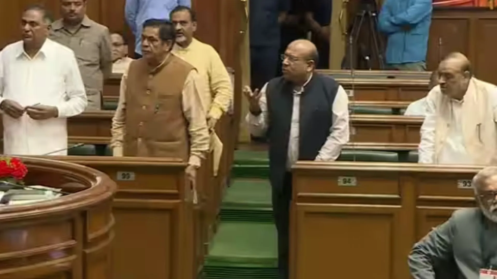 BJP विधायक विजेंद्र गुप्ता पर बड़ा एक्शन, अगले बजट तक दिल्ली विधानसभा से निलंबित, जानें वजह