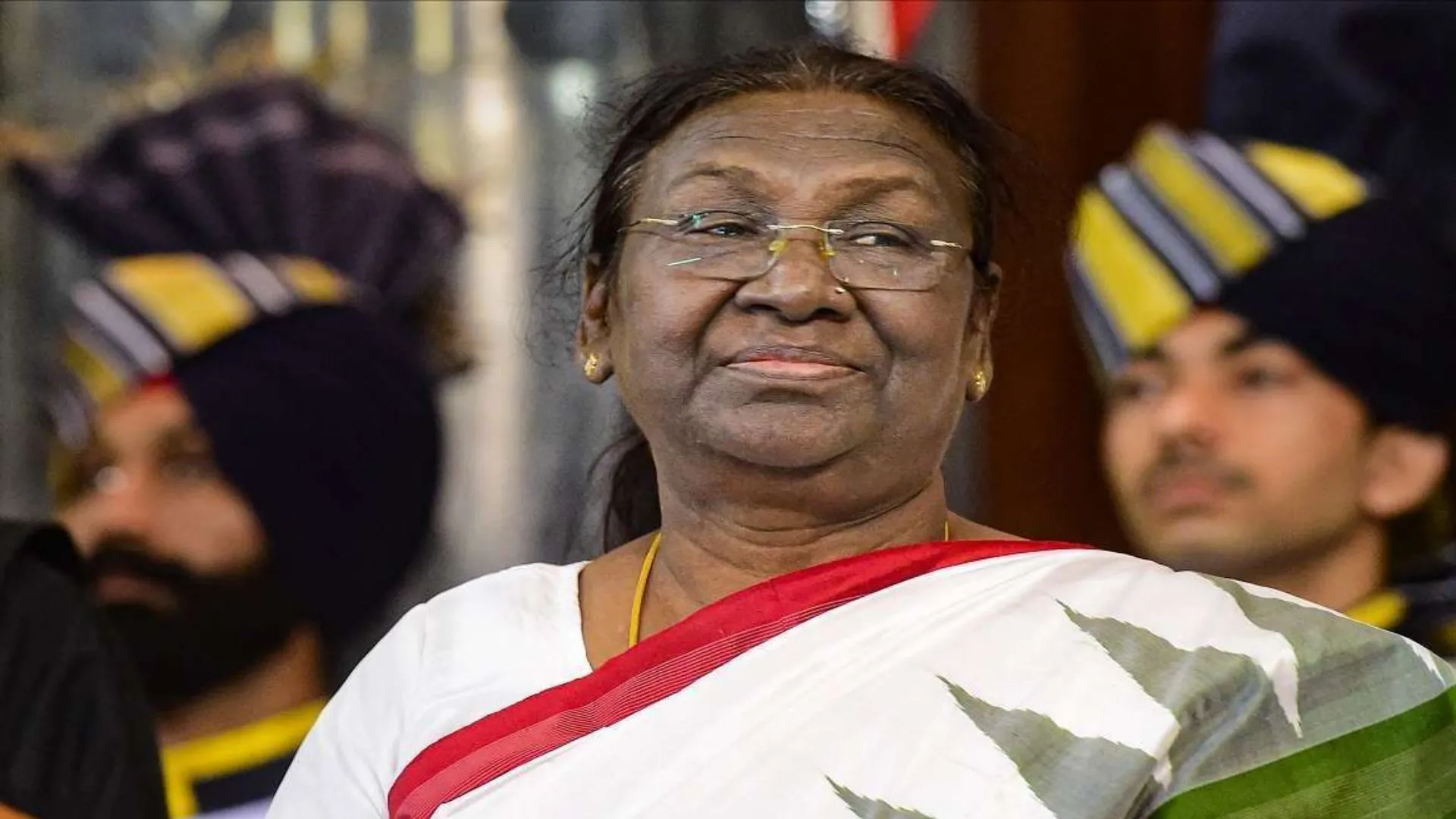 पहली बार राष्ट्रपति द्रौपदी मुर्मू जा रहीं केरल, बढ़ा विवाद, वजह यहां जानिए 
